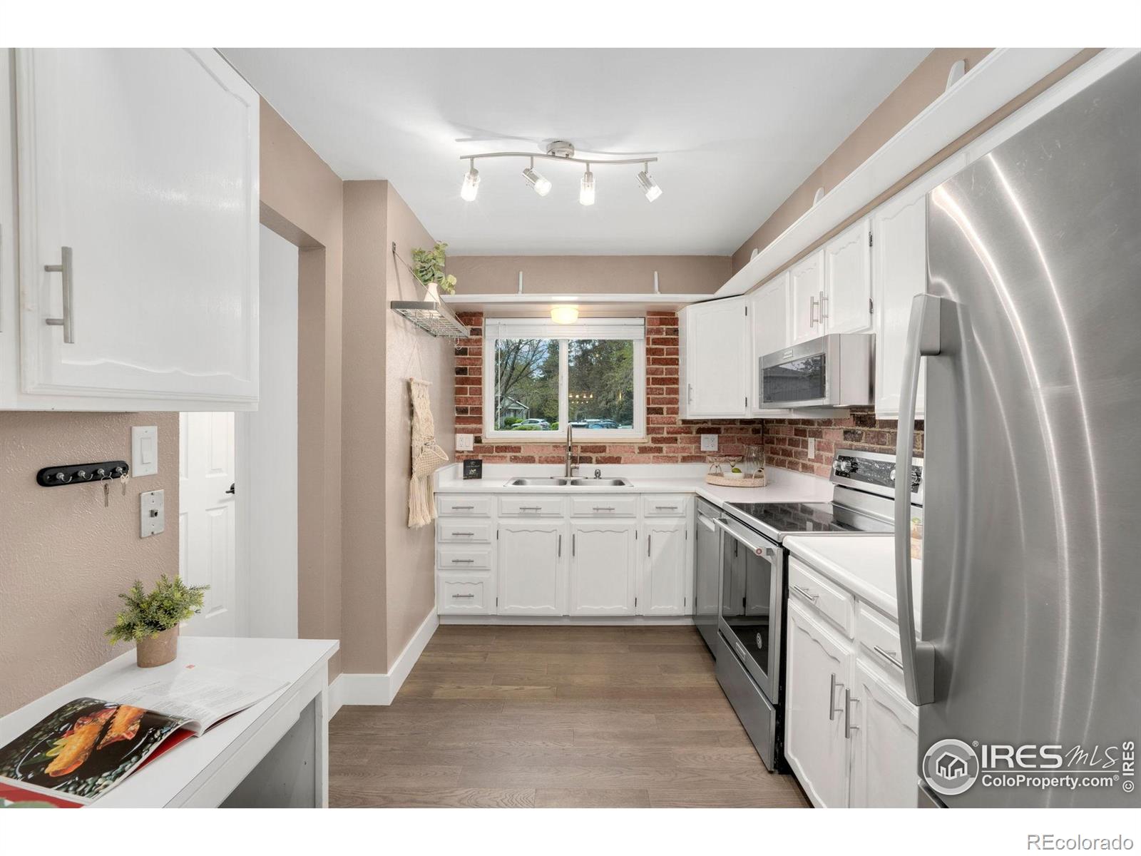 MLS Image #5 for 1704  lake sherwood drive,fort collins, Colorado