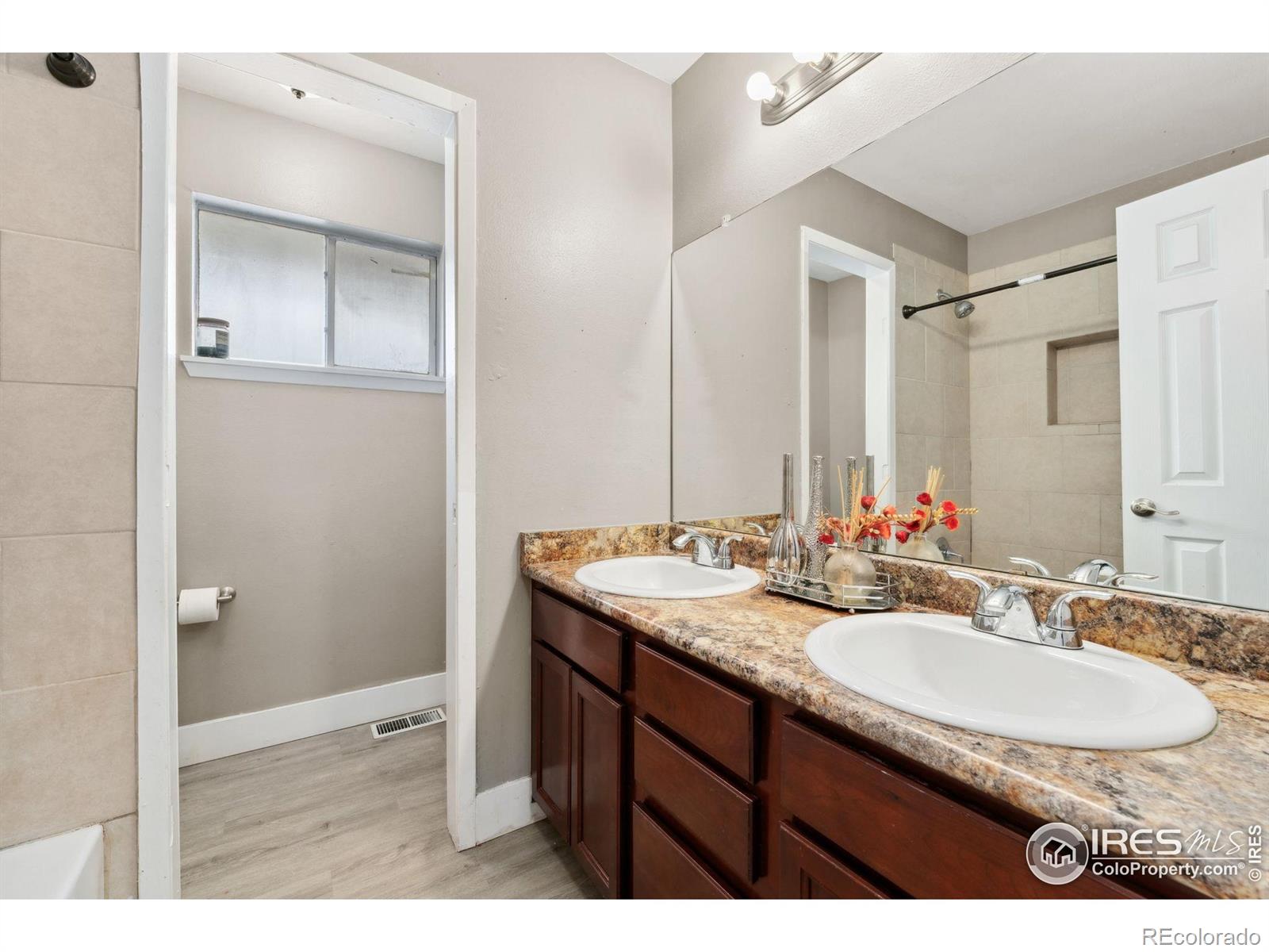 MLS Image #22 for 1915 s oakland way,aurora, Colorado