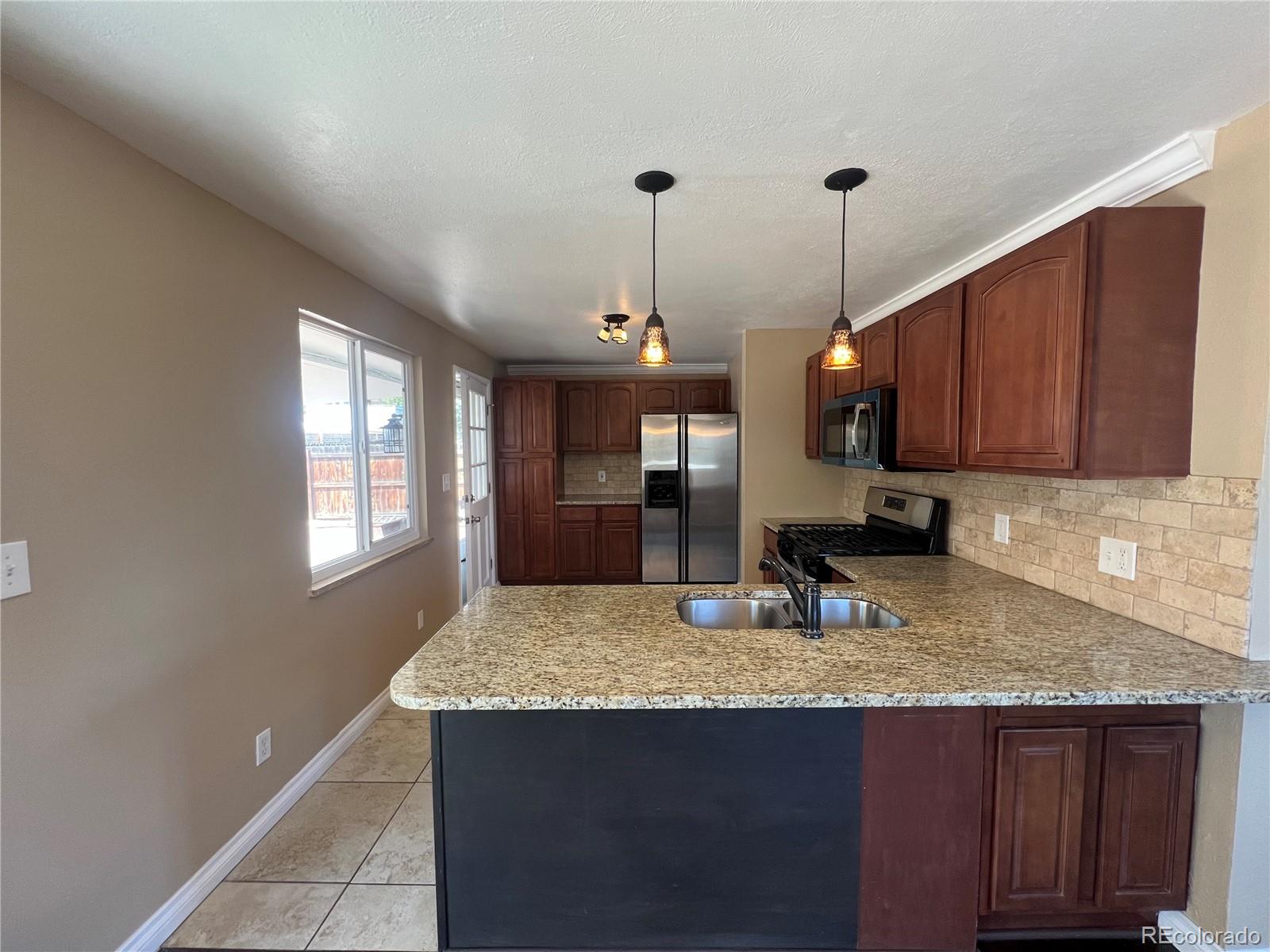 MLS Image #11 for 7021  saulsbury street,arvada, Colorado