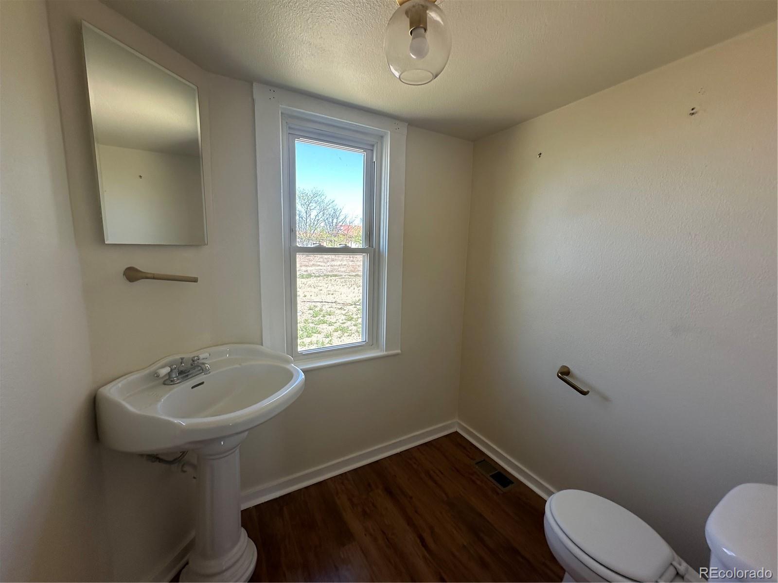 MLS Image #15 for 135  36th lane,pueblo, Colorado
