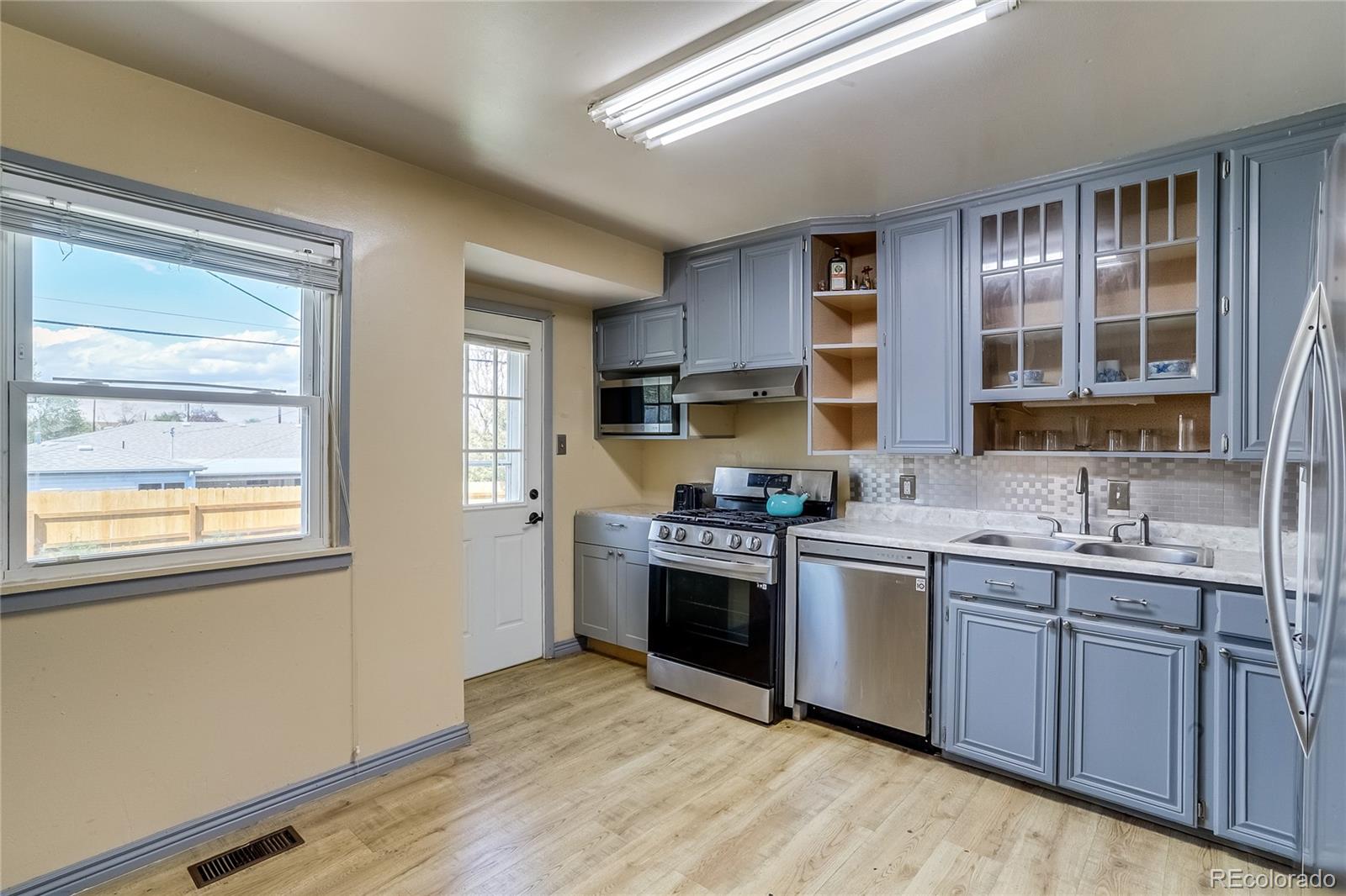 MLS Image #8 for 1881 e 95th avenue,thornton, Colorado