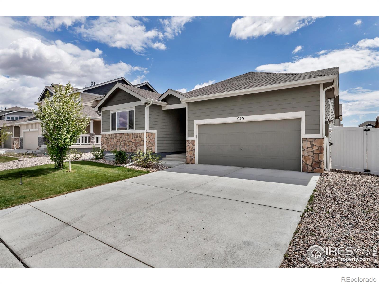 MLS Image #2 for 945  maplebrook drive,windsor, Colorado