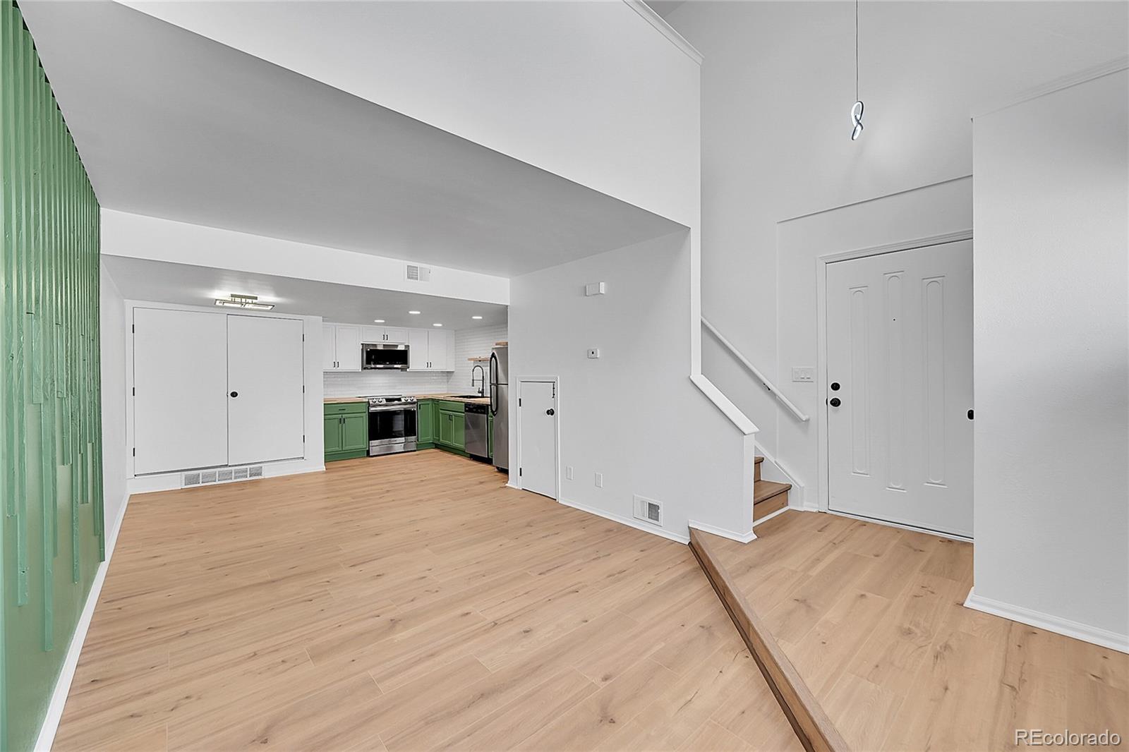 MLS Image #5 for 17003 e tennessee drive,aurora, Colorado