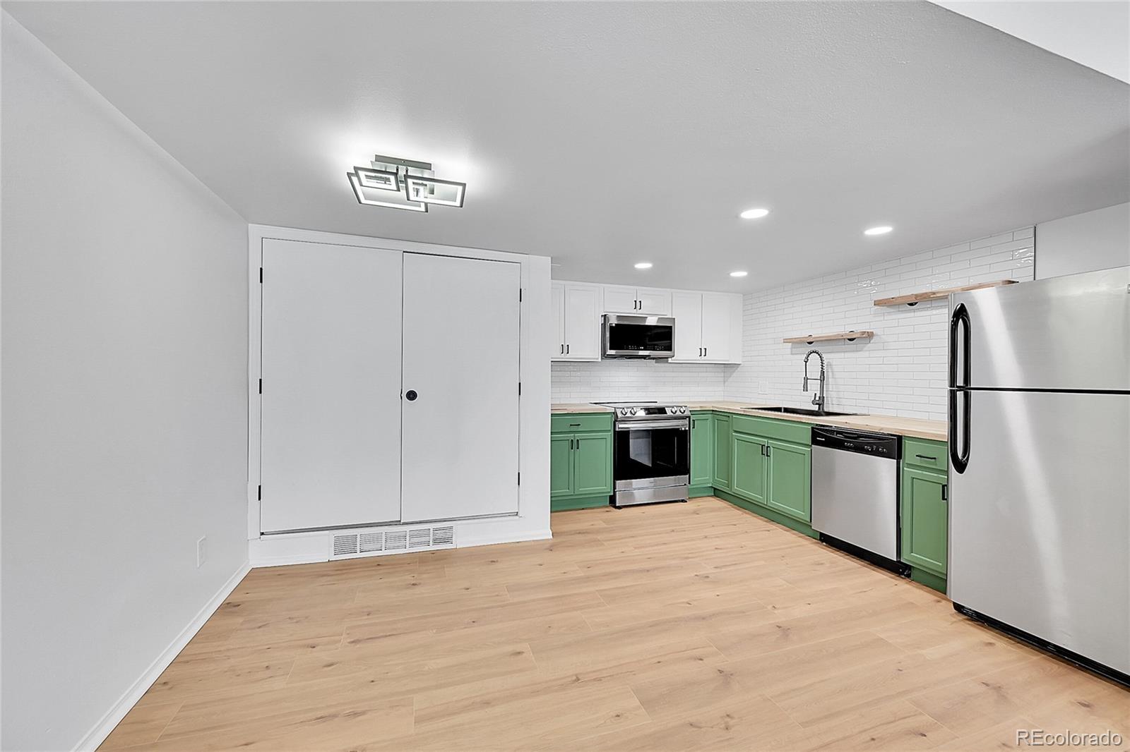 MLS Image #9 for 17003 e tennessee drive,aurora, Colorado