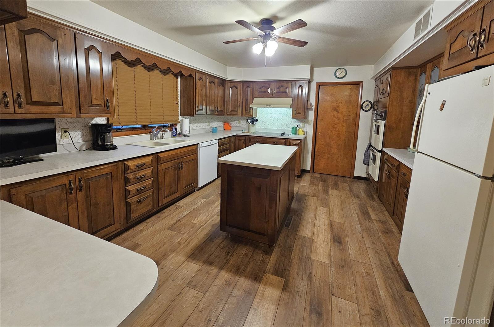MLS Image #6 for 311  maple street,julesburg, Colorado
