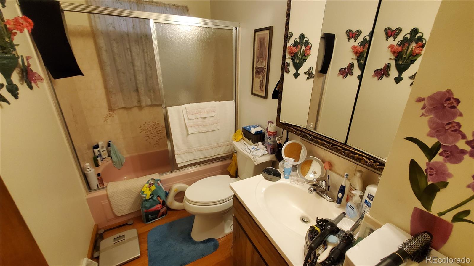 MLS Image #14 for 8338  charles way,denver, Colorado