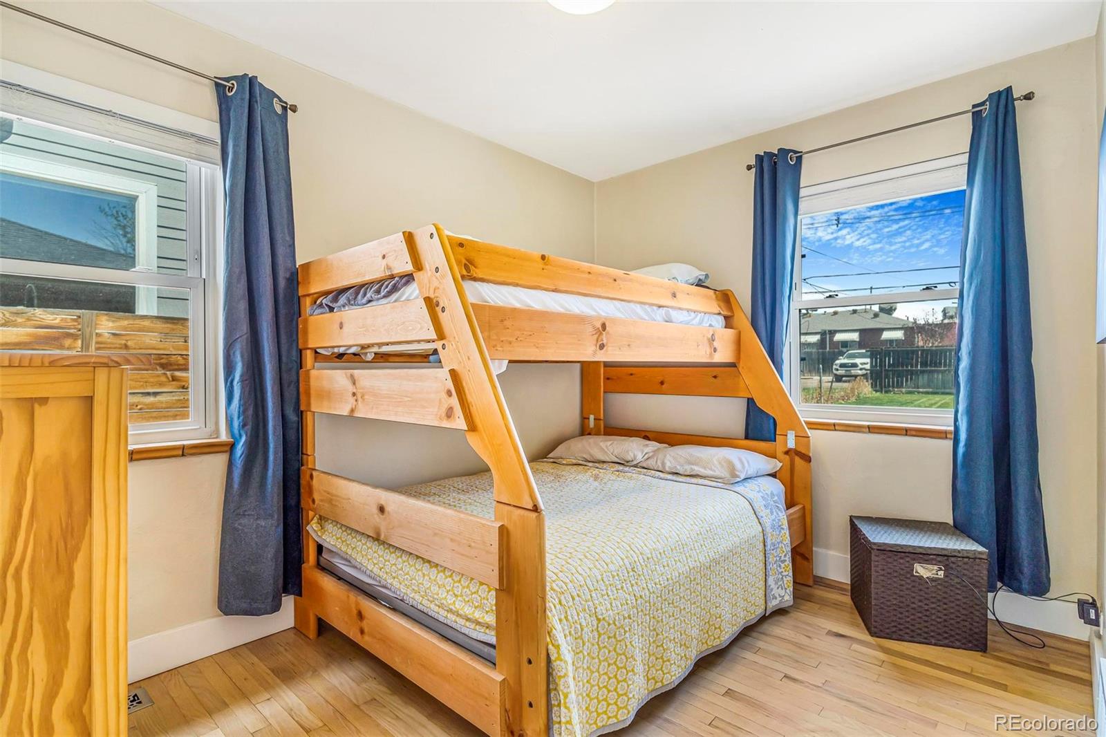 MLS Image #12 for 3254 s bannock street,englewood, Colorado