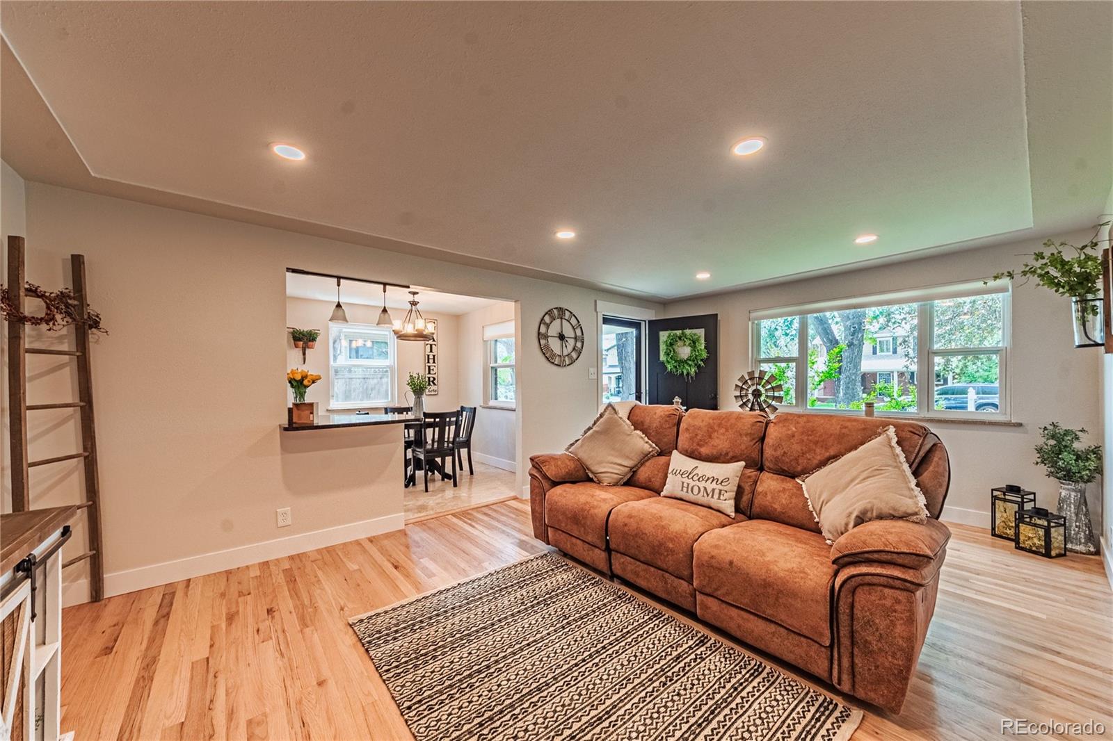 MLS Image #7 for 2274 s cherry street,denver, Colorado