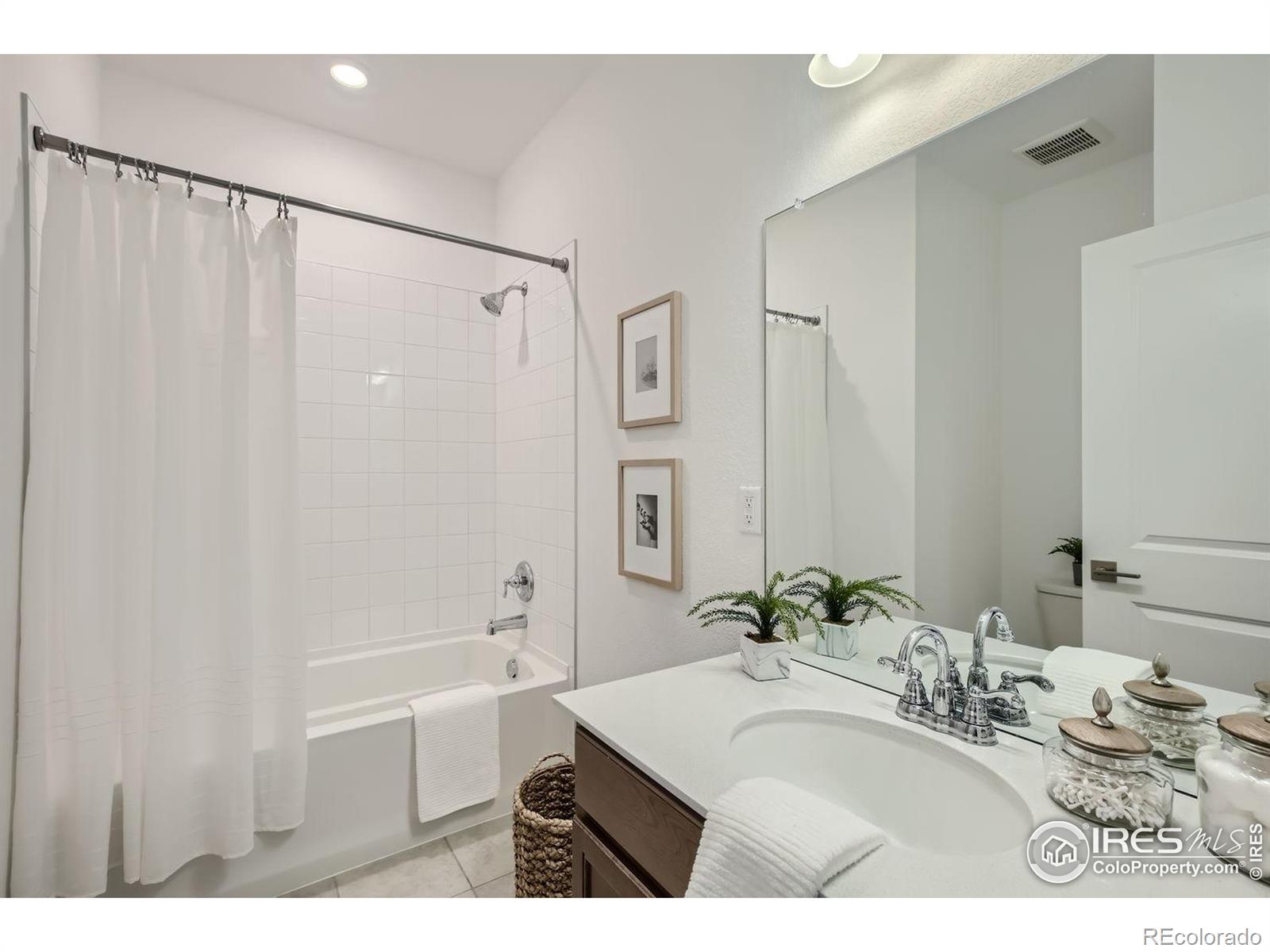 MLS Image #18 for 2729  bear springs circle,longmont, Colorado