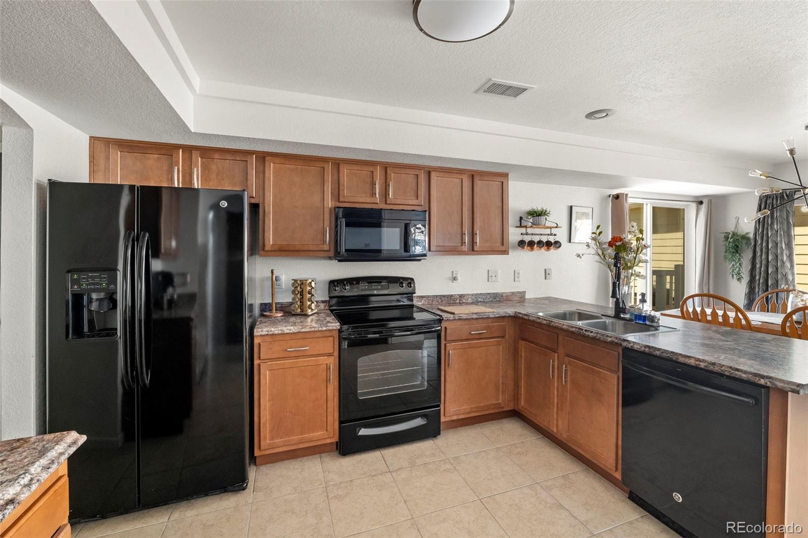MLS Image #14 for 4713  perth street,denver, Colorado