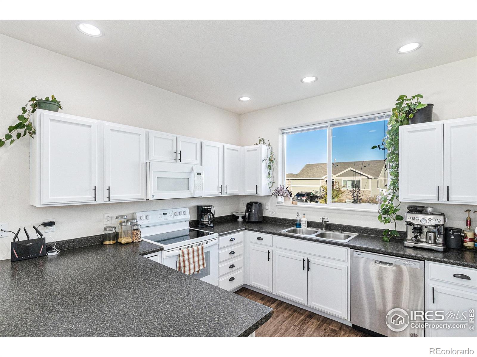 MLS Image #4 for 985  axis drive,severance, Colorado