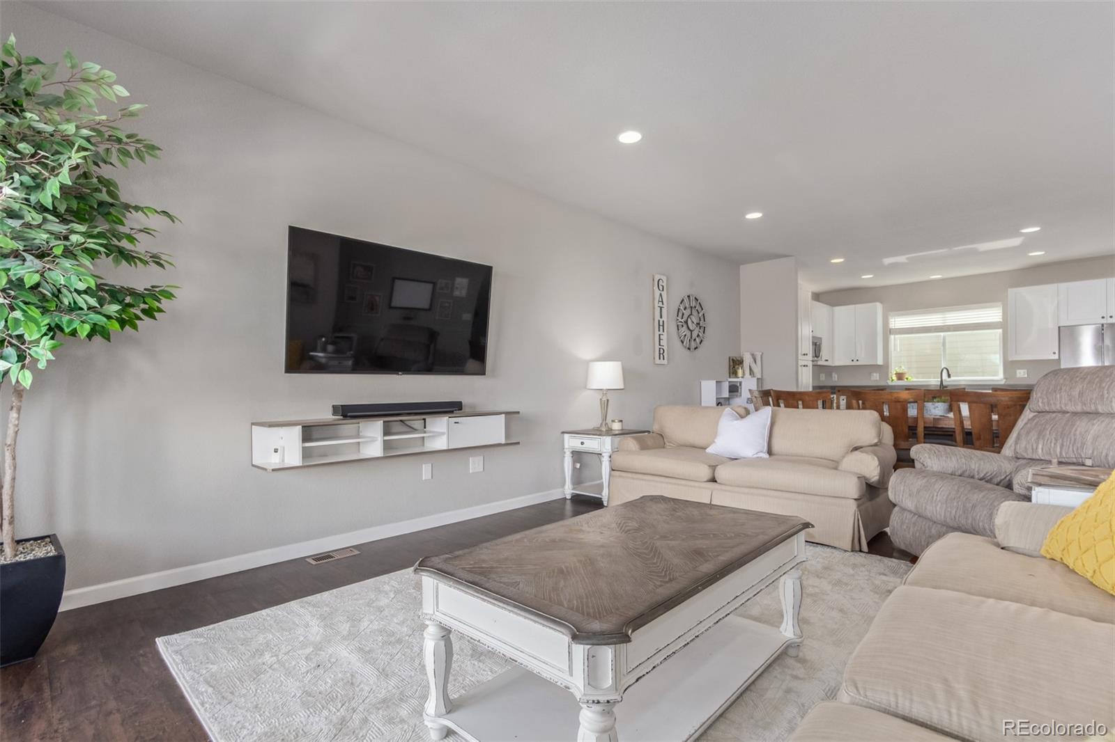 MLS Image #3 for 11250  florence street,commerce city, Colorado