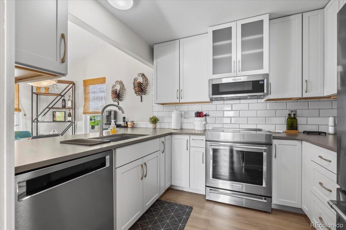 MLS Image #2 for 803 w lucerne drive,lafayette, Colorado