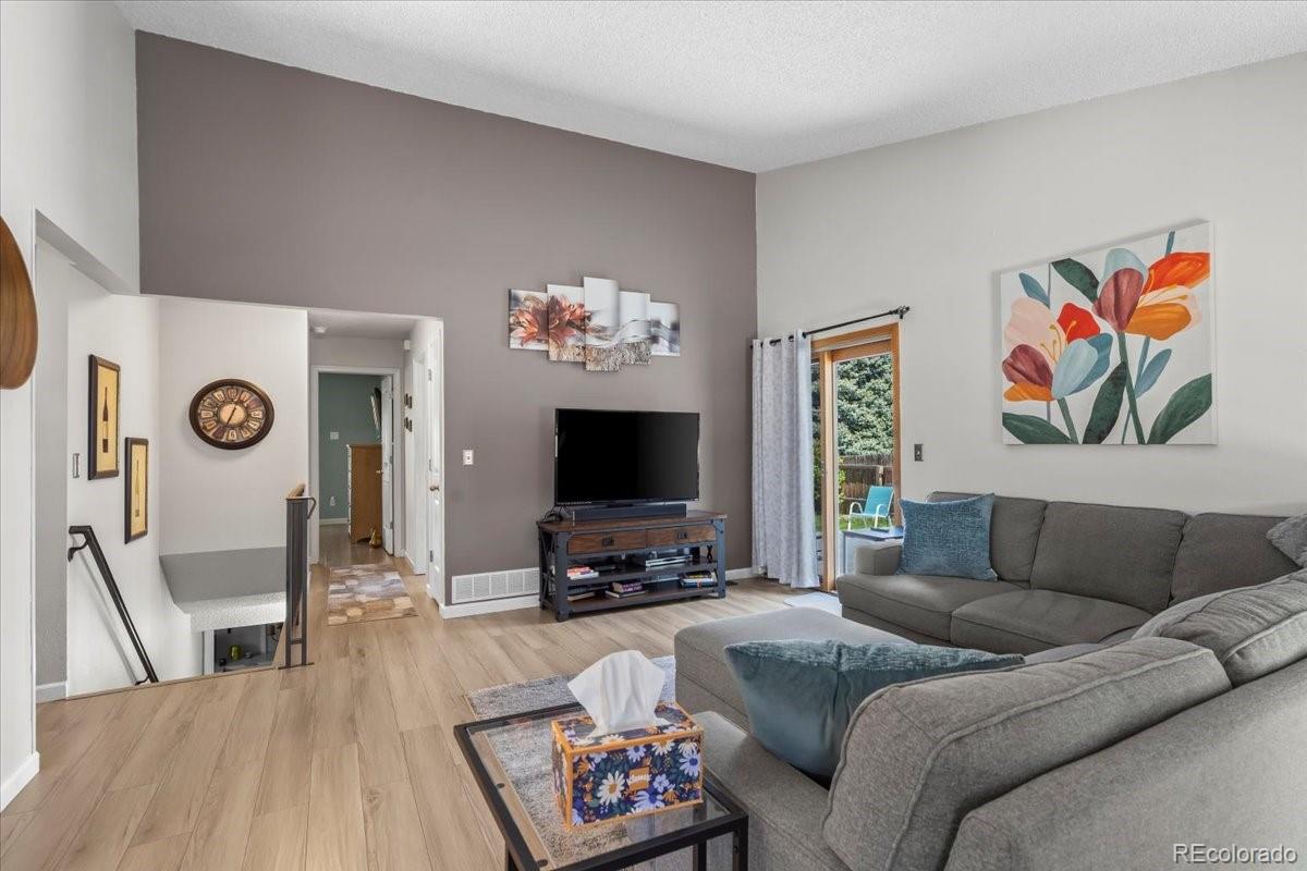 MLS Image #4 for 803 w lucerne drive,lafayette, Colorado
