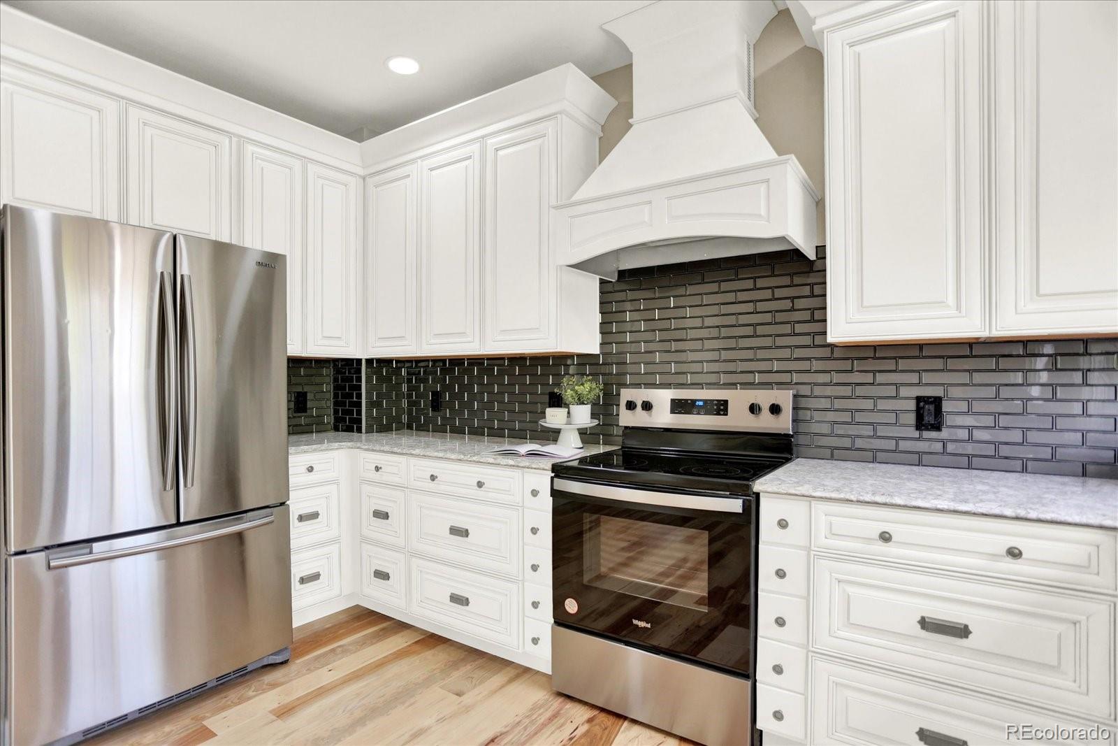 MLS Image #10 for 9885  thornbury way,highlands ranch, Colorado
