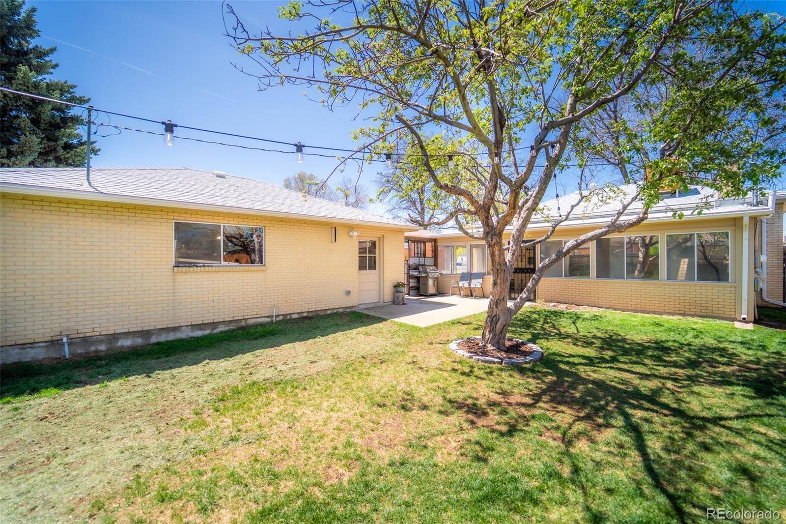MLS Image #6 for 2548 s zurich court,denver, Colorado