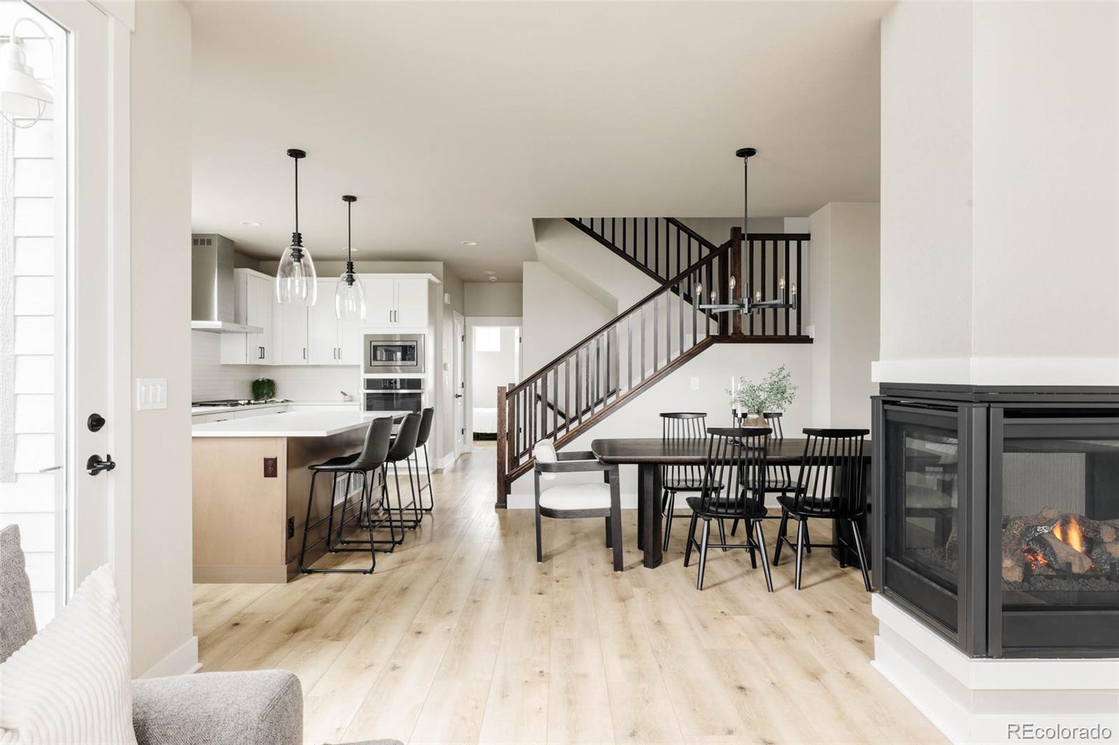 MLS Image #10 for 6303  elmira street,denver, Colorado