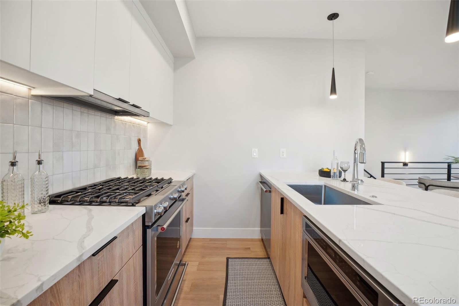 MLS Image #19 for 2326  eliot street,denver, Colorado