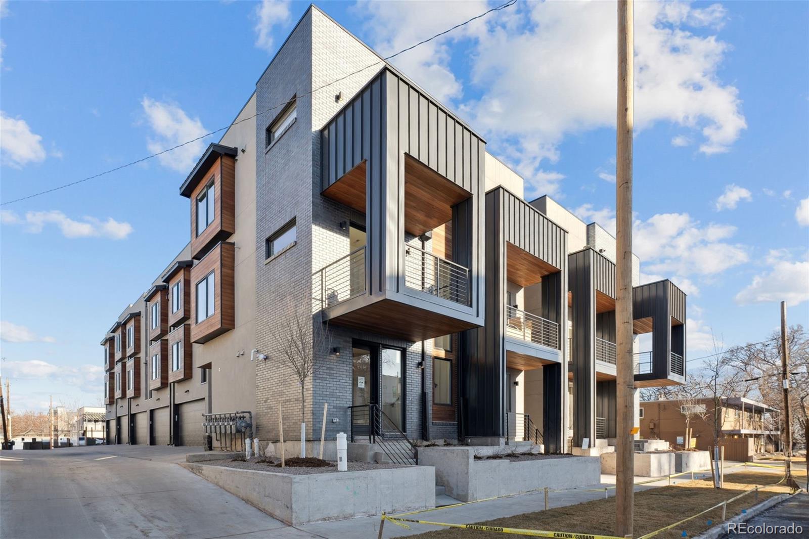 MLS Image #7 for 2326  eliot street,denver, Colorado