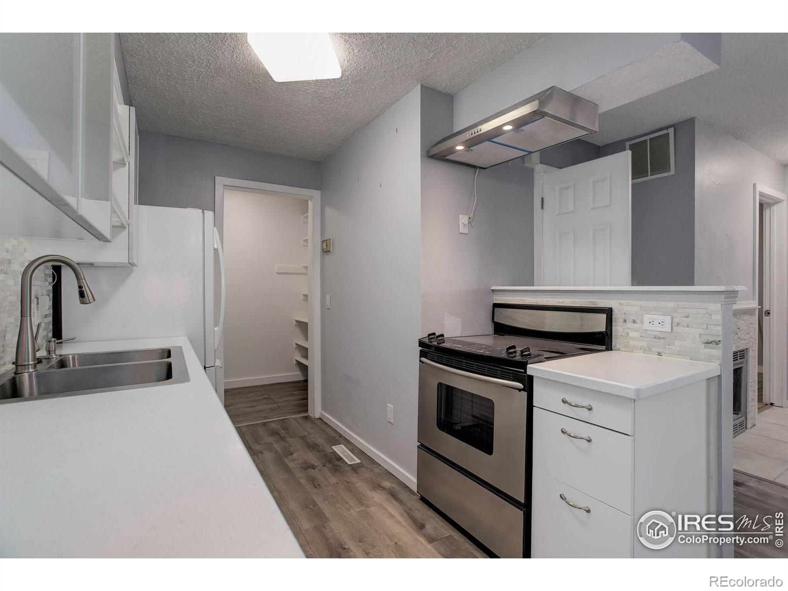 MLS Image #9 for 1825  kendall street,lakewood, Colorado