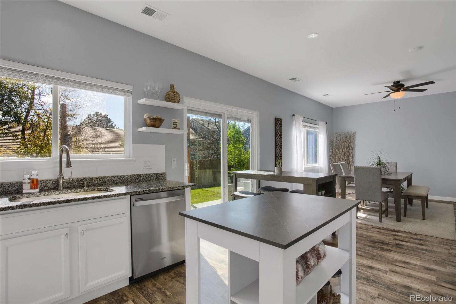 MLS Image #4 for 2432 s genoa way,aurora, Colorado