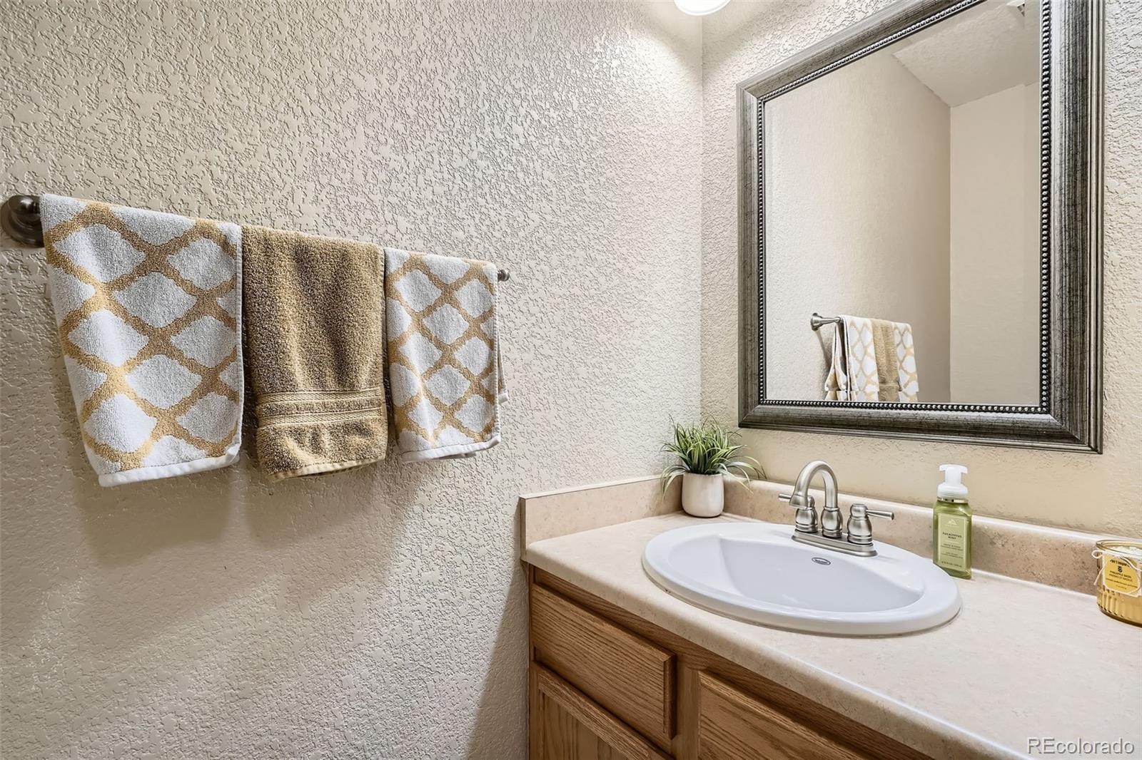 MLS Image #12 for 13330  york way,thornton, Colorado