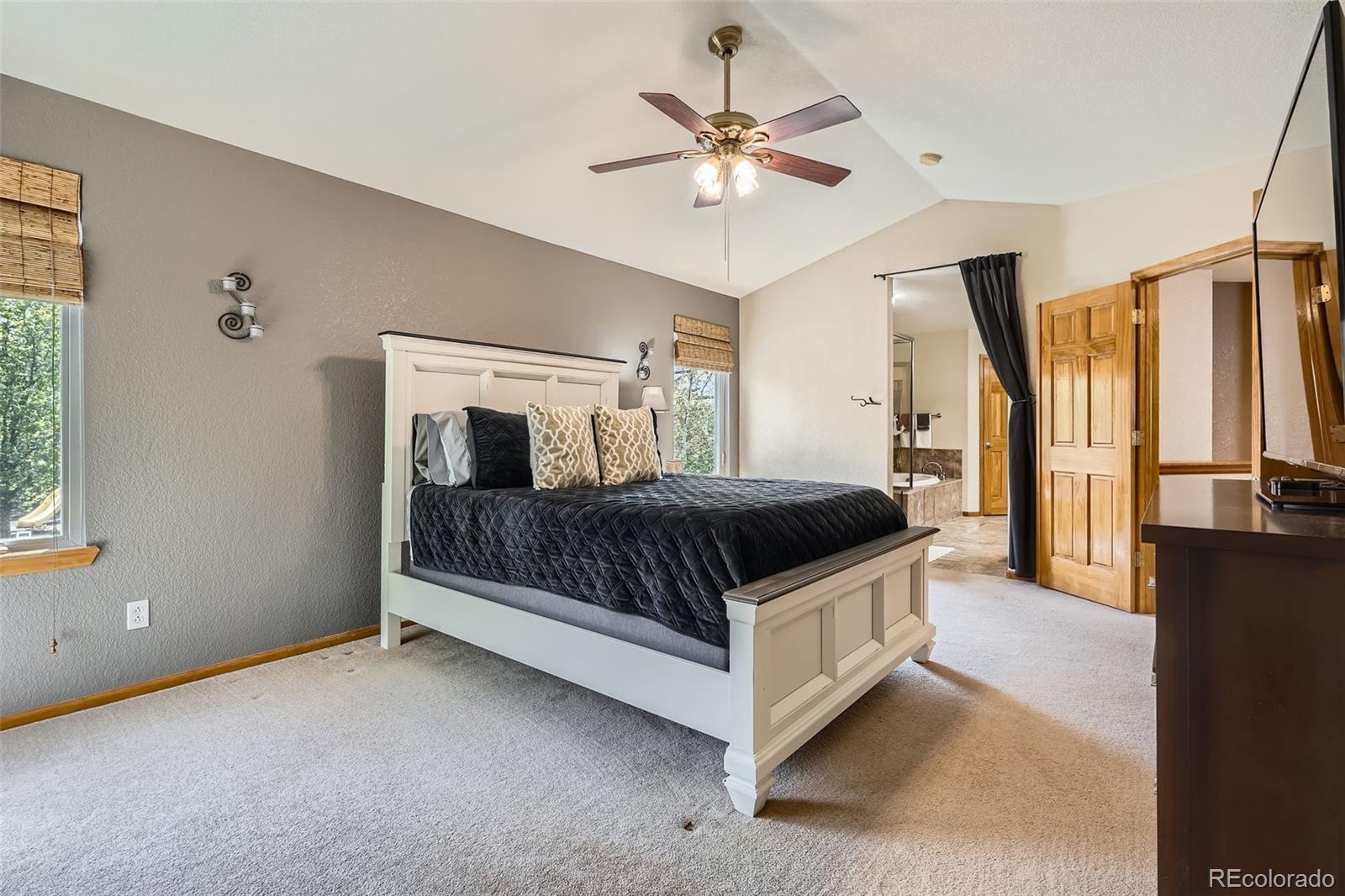 MLS Image #14 for 13330  york way,thornton, Colorado