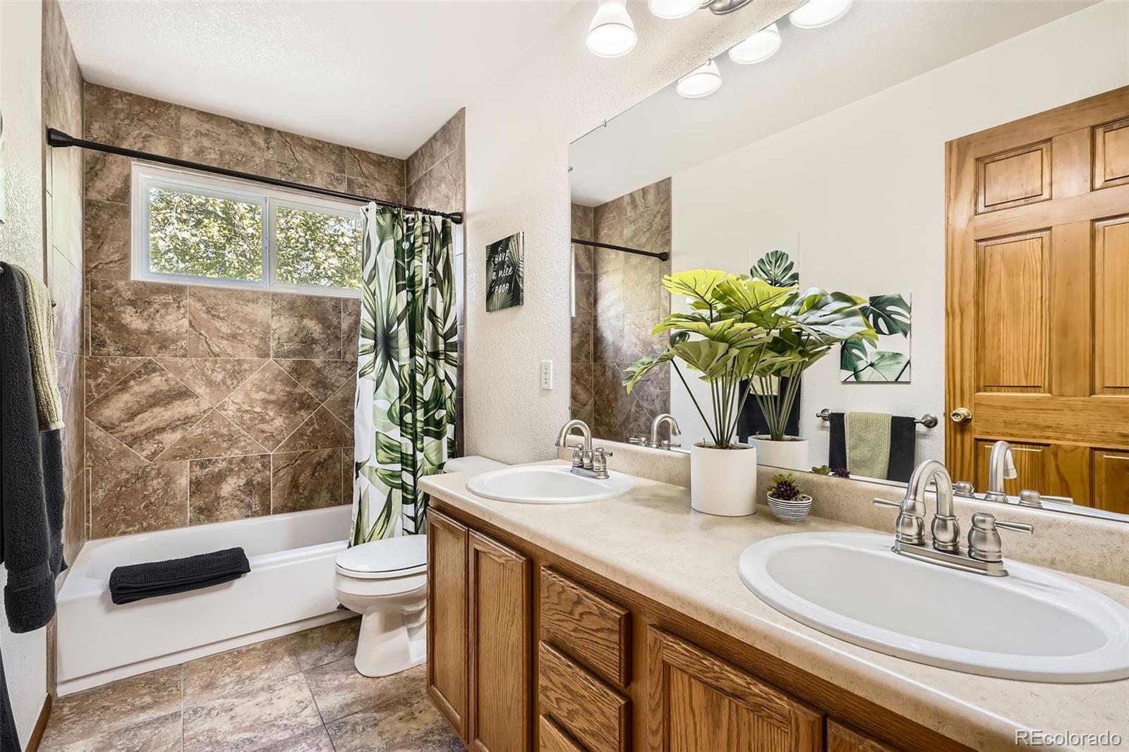 MLS Image #20 for 13330  york way,thornton, Colorado