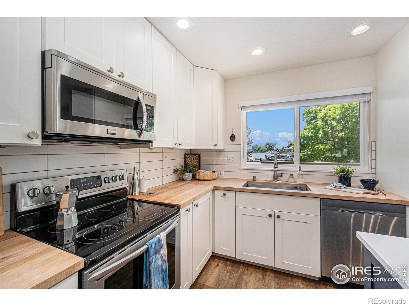 MLS Image #6 for 706 w 29th street,loveland, Colorado