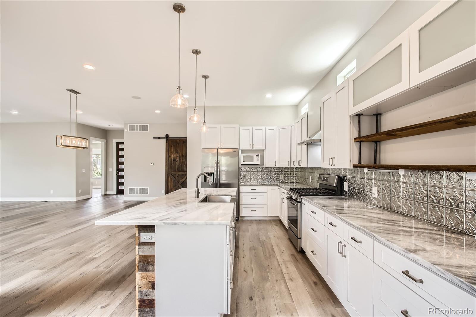 MLS Image #11 for 1533 s columbine street,denver, Colorado