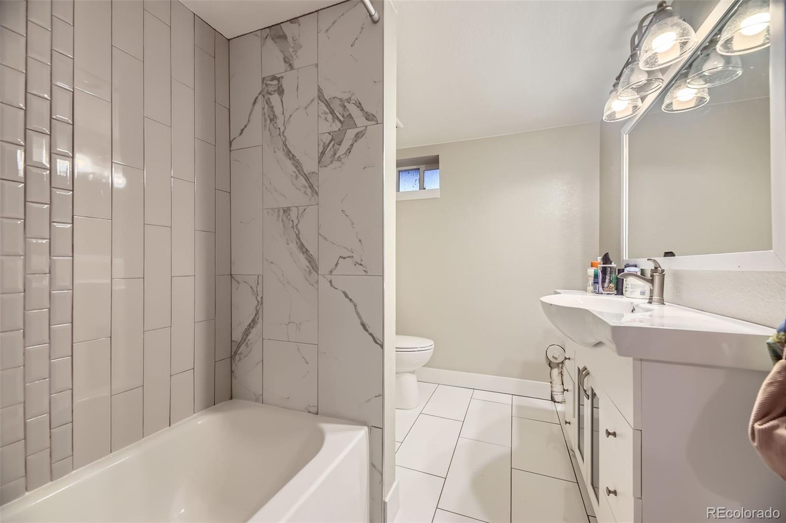 MLS Image #39 for 1533 s columbine street,denver, Colorado