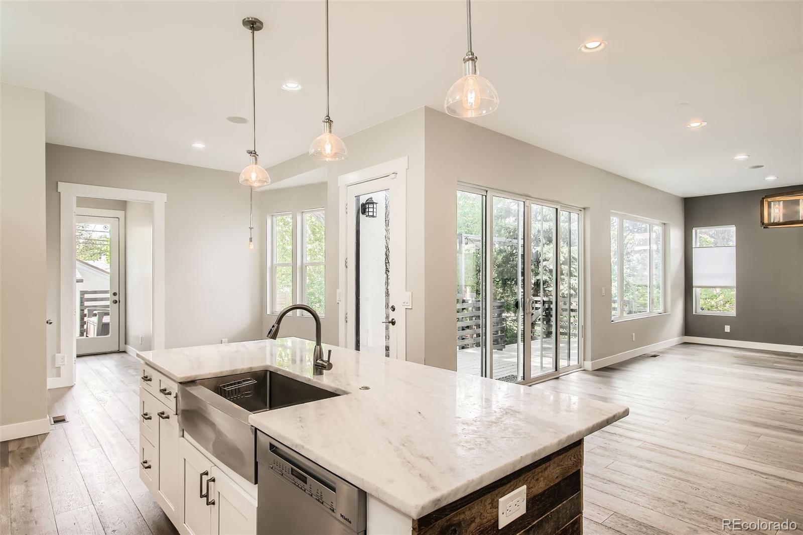 MLS Image #9 for 1533 s columbine street,denver, Colorado