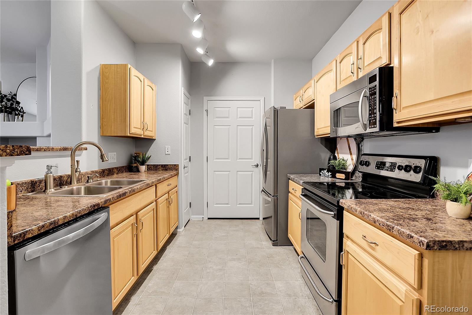 MLS Image #9 for 457  black feather loop,castle rock, Colorado