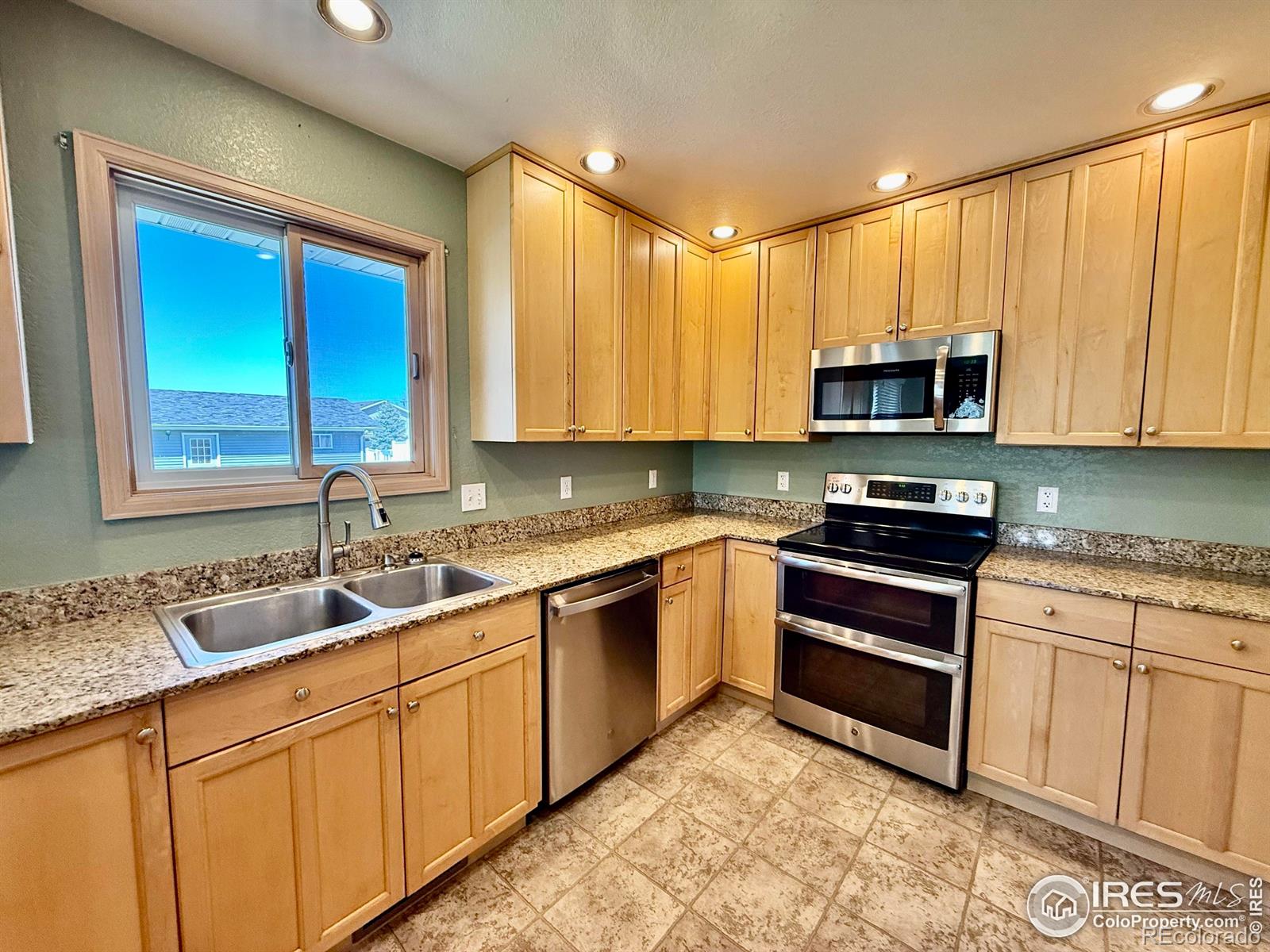 MLS Image #3 for 714 s wynona avenue,holyoke, Colorado