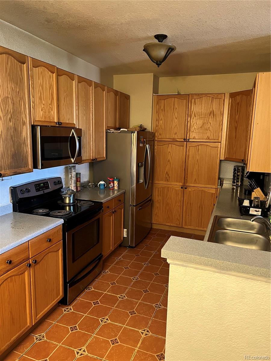 MLS Image #4 for 14201 e 1st drive,aurora, Colorado