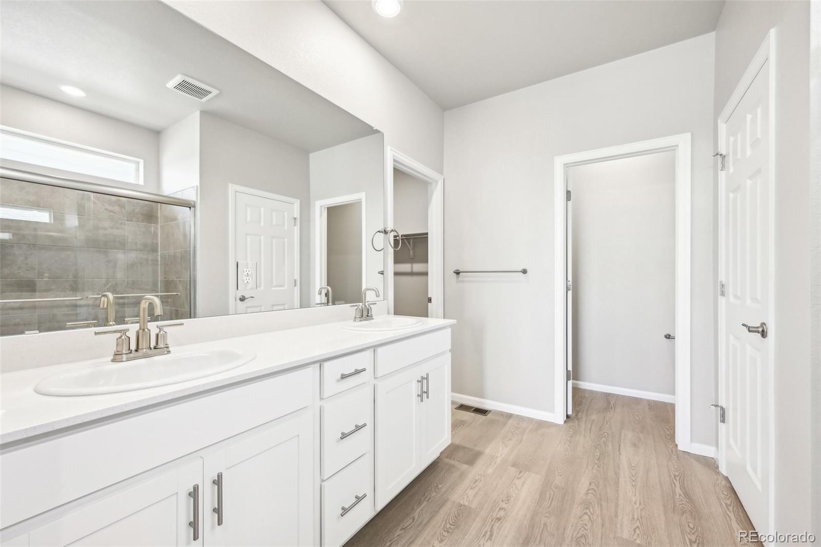 MLS Image #27 for 1957 s coolidge way,aurora, Colorado
