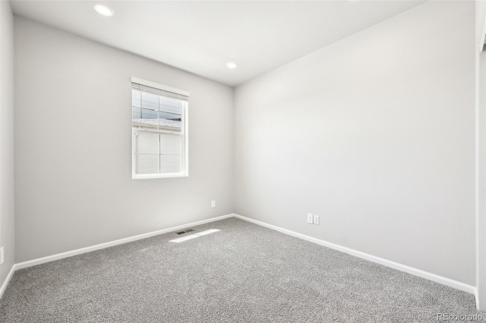 MLS Image #38 for 1957 s coolidge way,aurora, Colorado