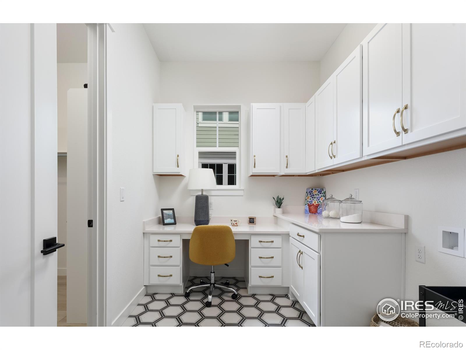 MLS Image #12 for 1581  poplar drive,erie, Colorado