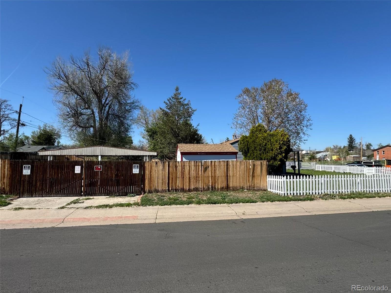 MLS Image #8 for 1151  xanthia street,denver, Colorado
