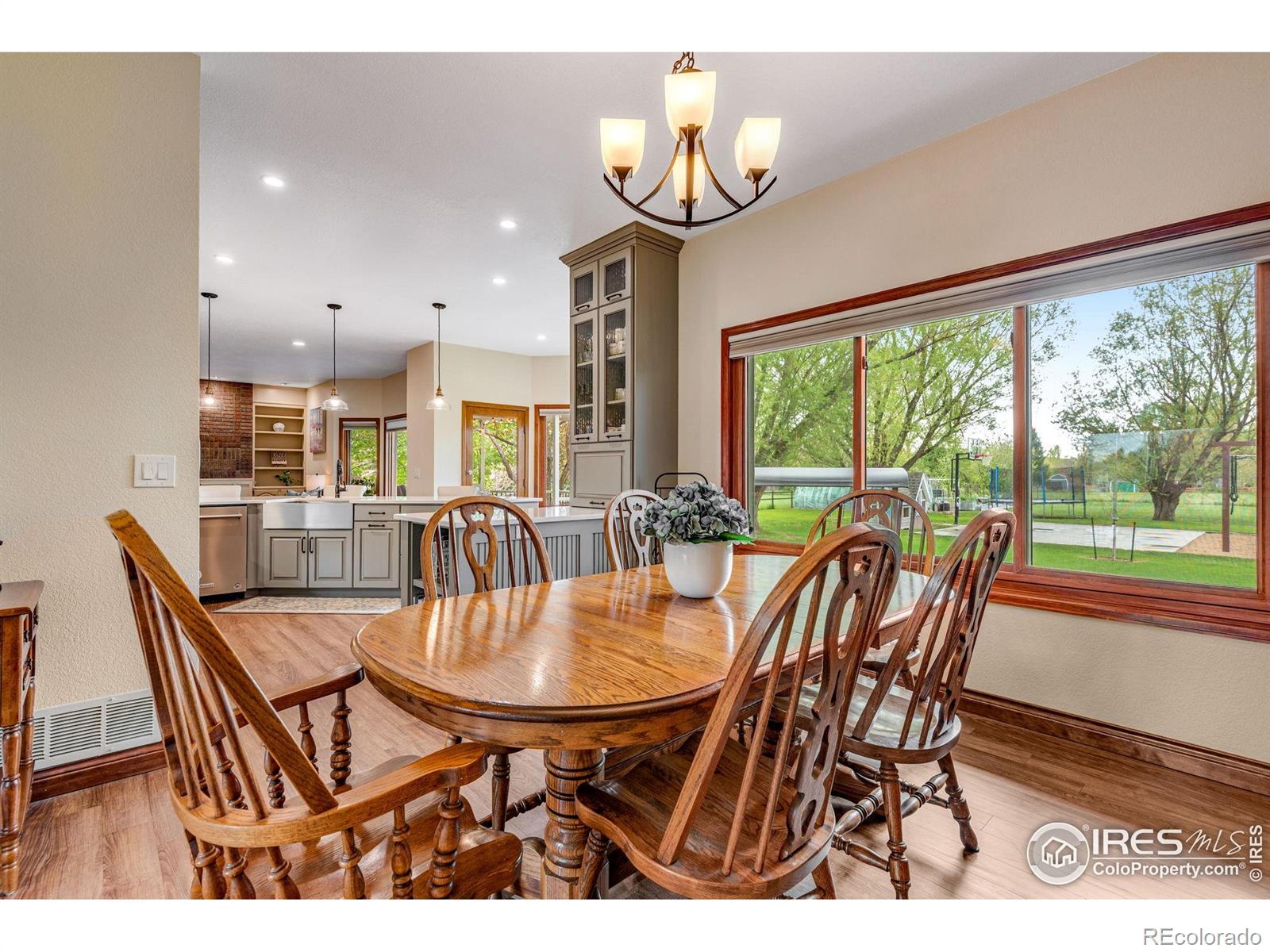 MLS Image #13 for 7628  estate circle,niwot, Colorado