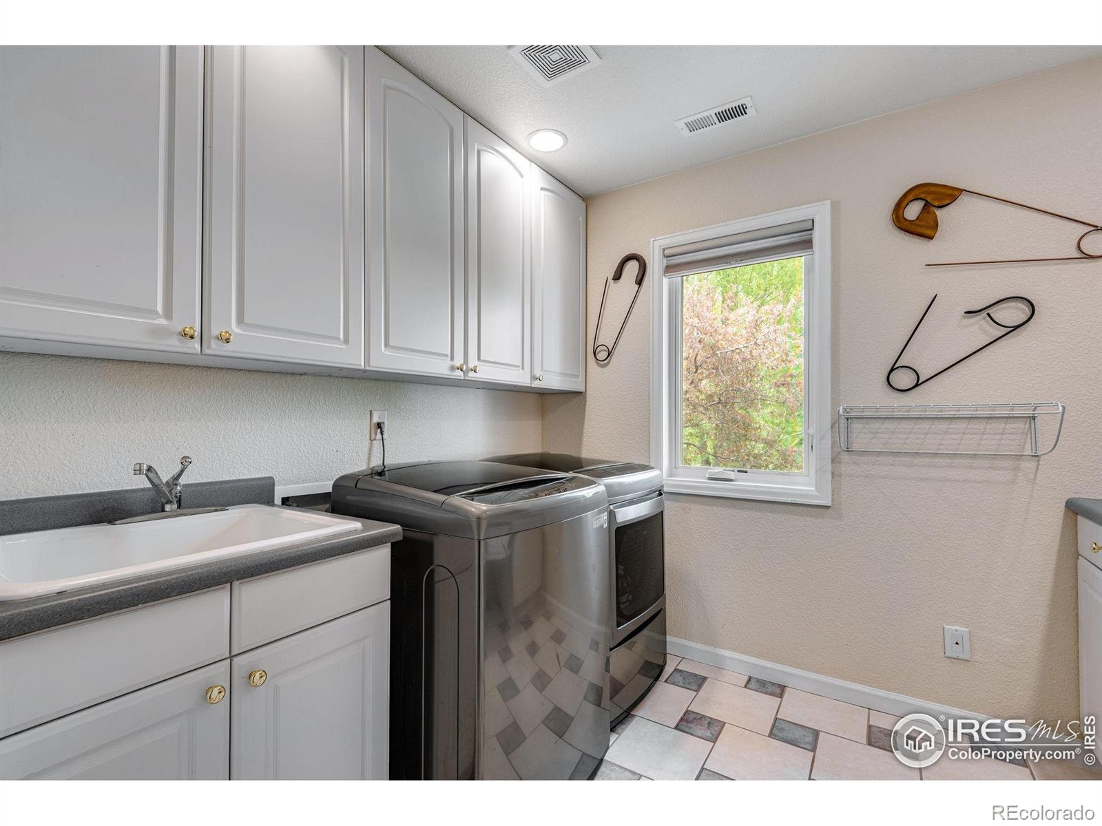 MLS Image #26 for 7628  estate circle,niwot, Colorado