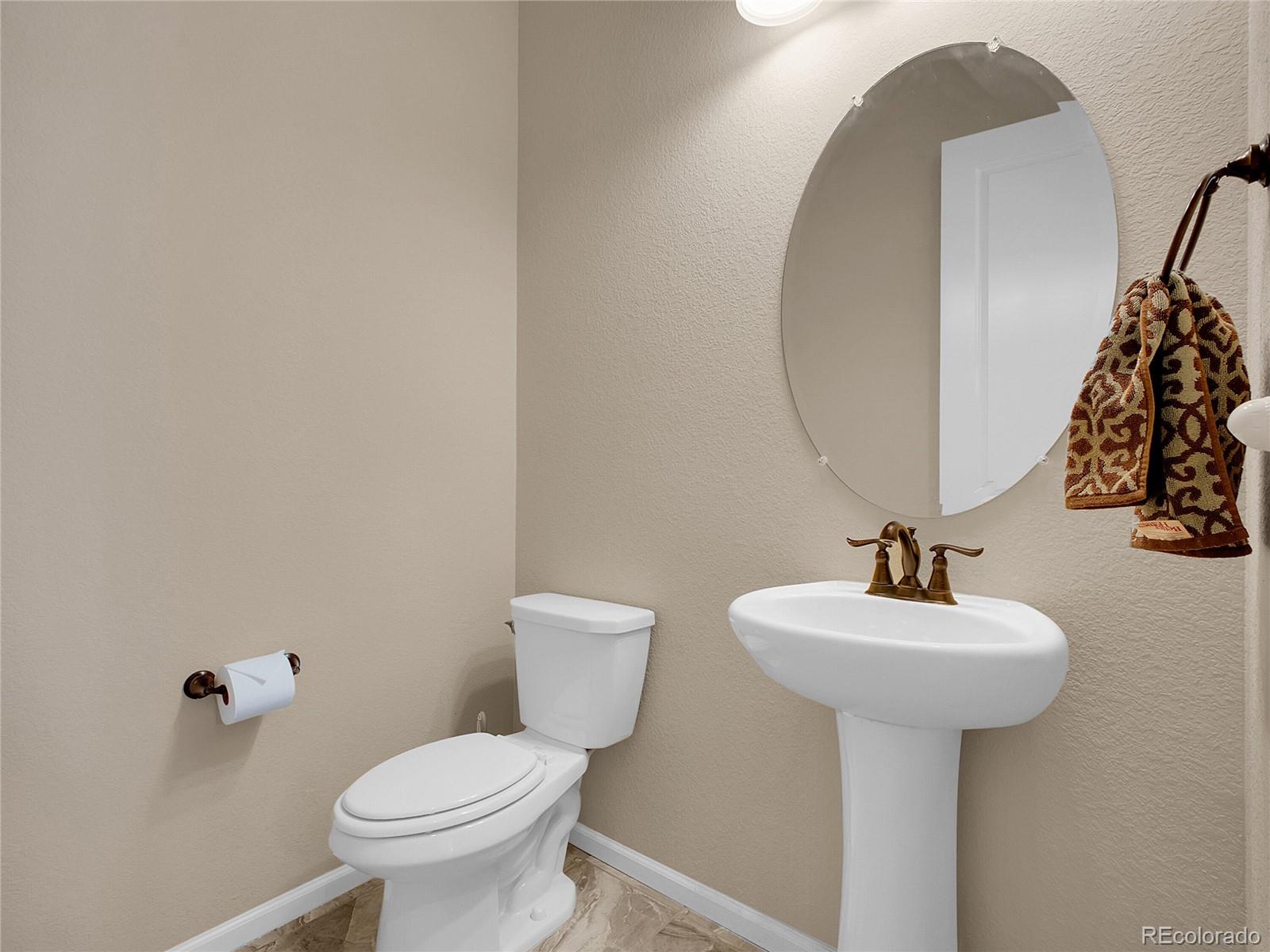 MLS Image #11 for 6450 s riverwood court,aurora, Colorado