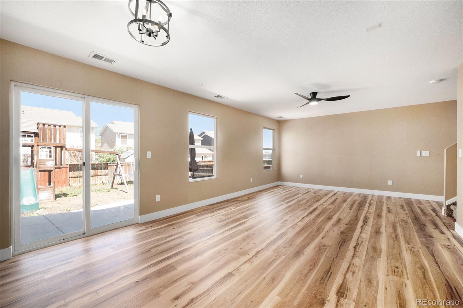 MLS Image #6 for 817  pintail avenue,brighton, Colorado