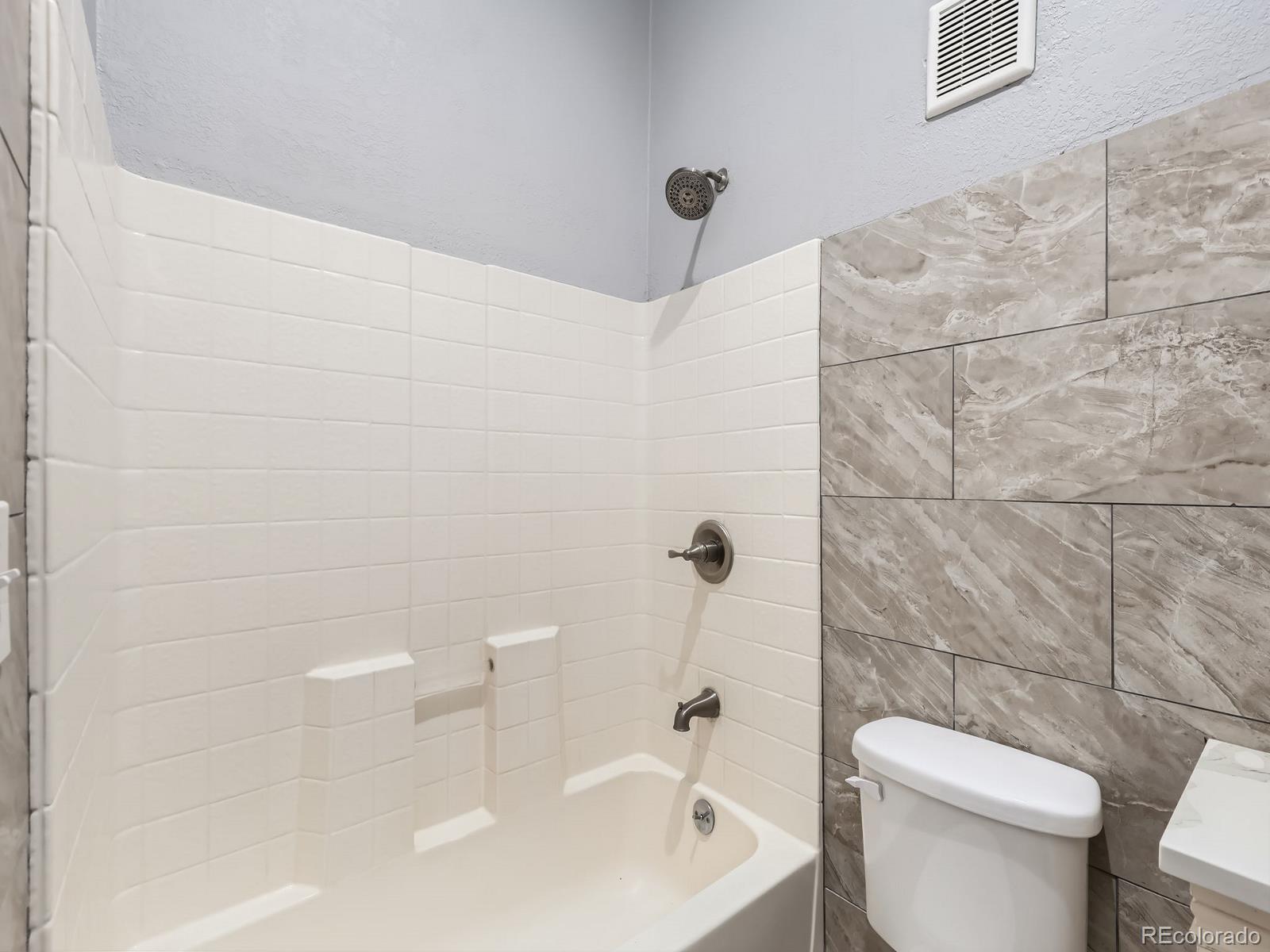 MLS Image #6 for 825 s quitman street,denver, Colorado