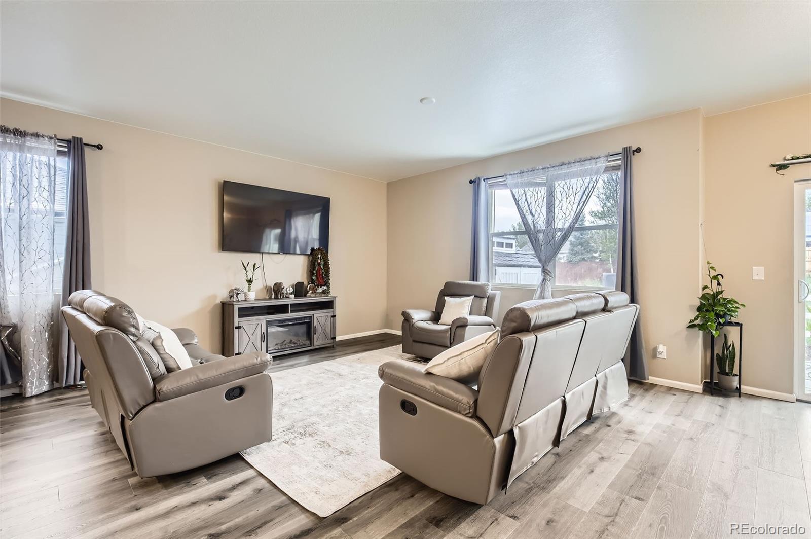 MLS Image #5 for 6711  fraser circle,frederick, Colorado