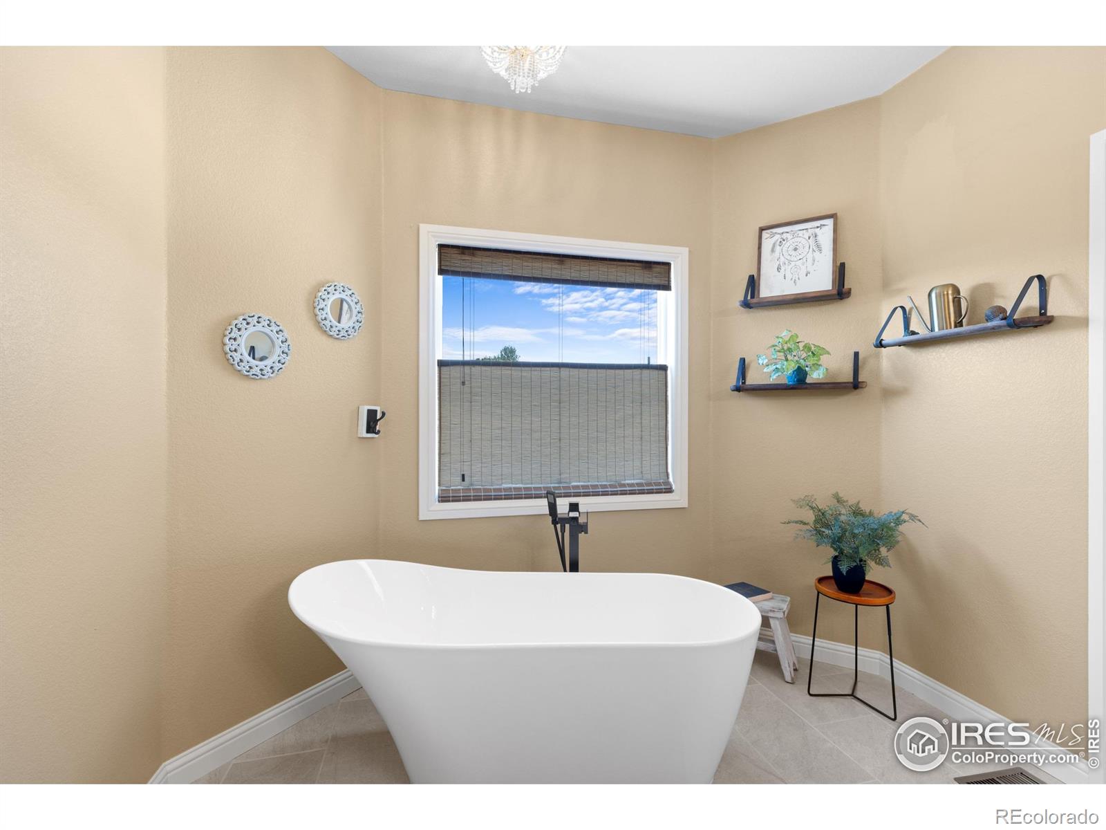 MLS Image #14 for 111  hunters cove road,mead, Colorado