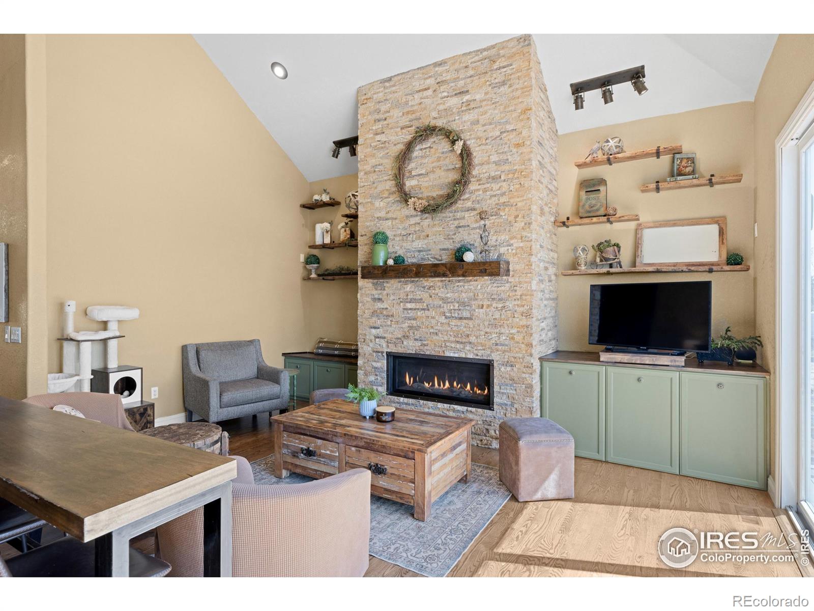 MLS Image #2 for 111  hunters cove road,mead, Colorado