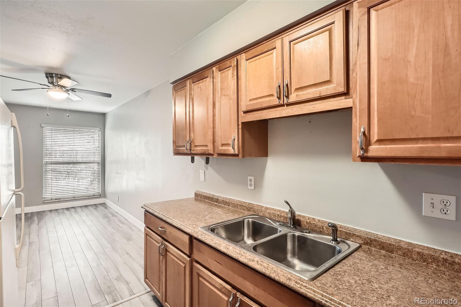 MLS Image #12 for 3663 s sheridan boulevard,denver, Colorado