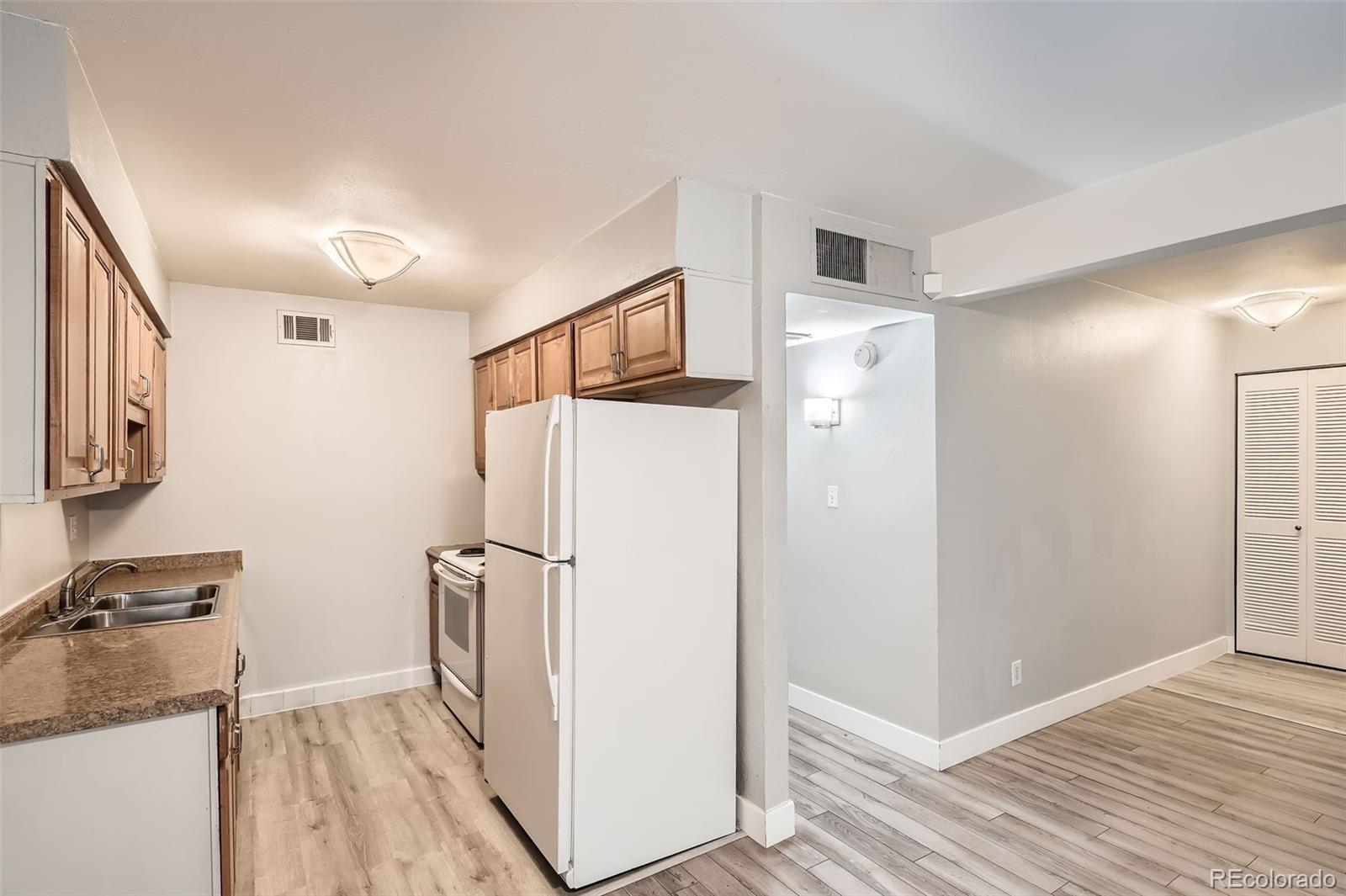 MLS Image #9 for 3663 s sheridan boulevard,denver, Colorado