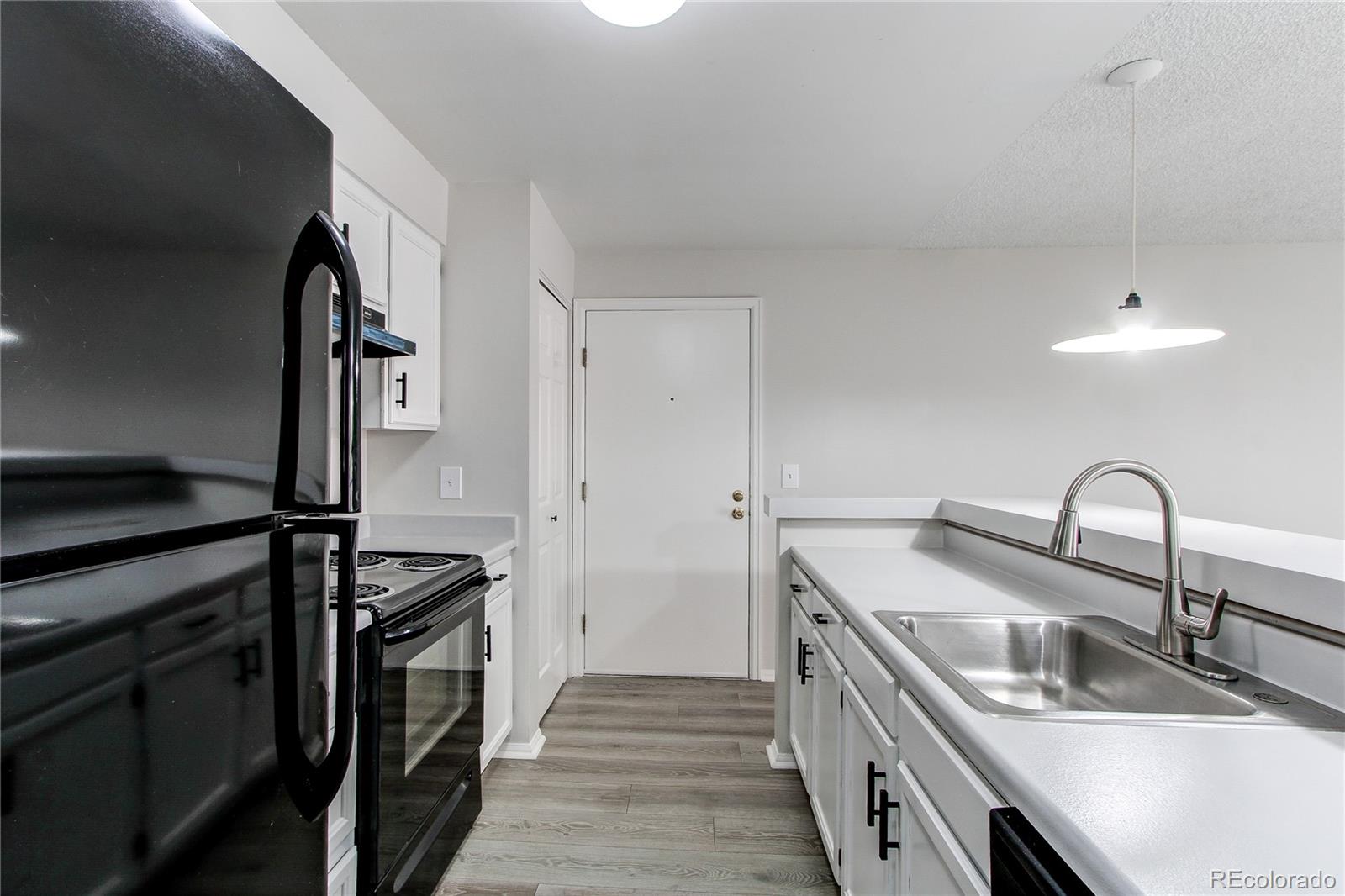 MLS Image #2 for 4899 s dudley street,littleton, Colorado